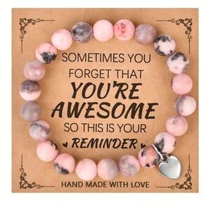 NEW! Delicate Jade-Like Bead Bracelet with Heart Pendant